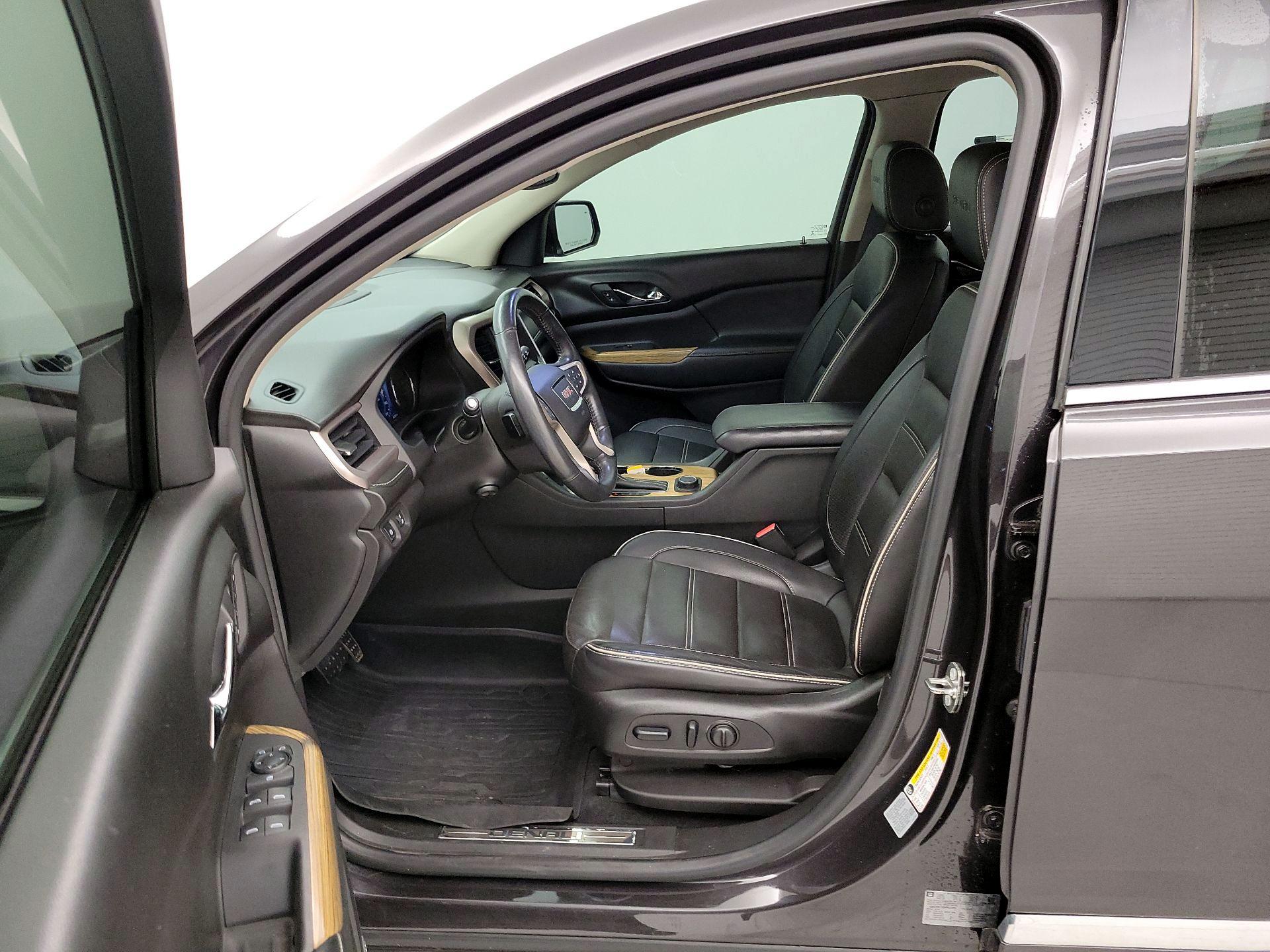 Thumbnail: 2017 GMC Acadia - 11