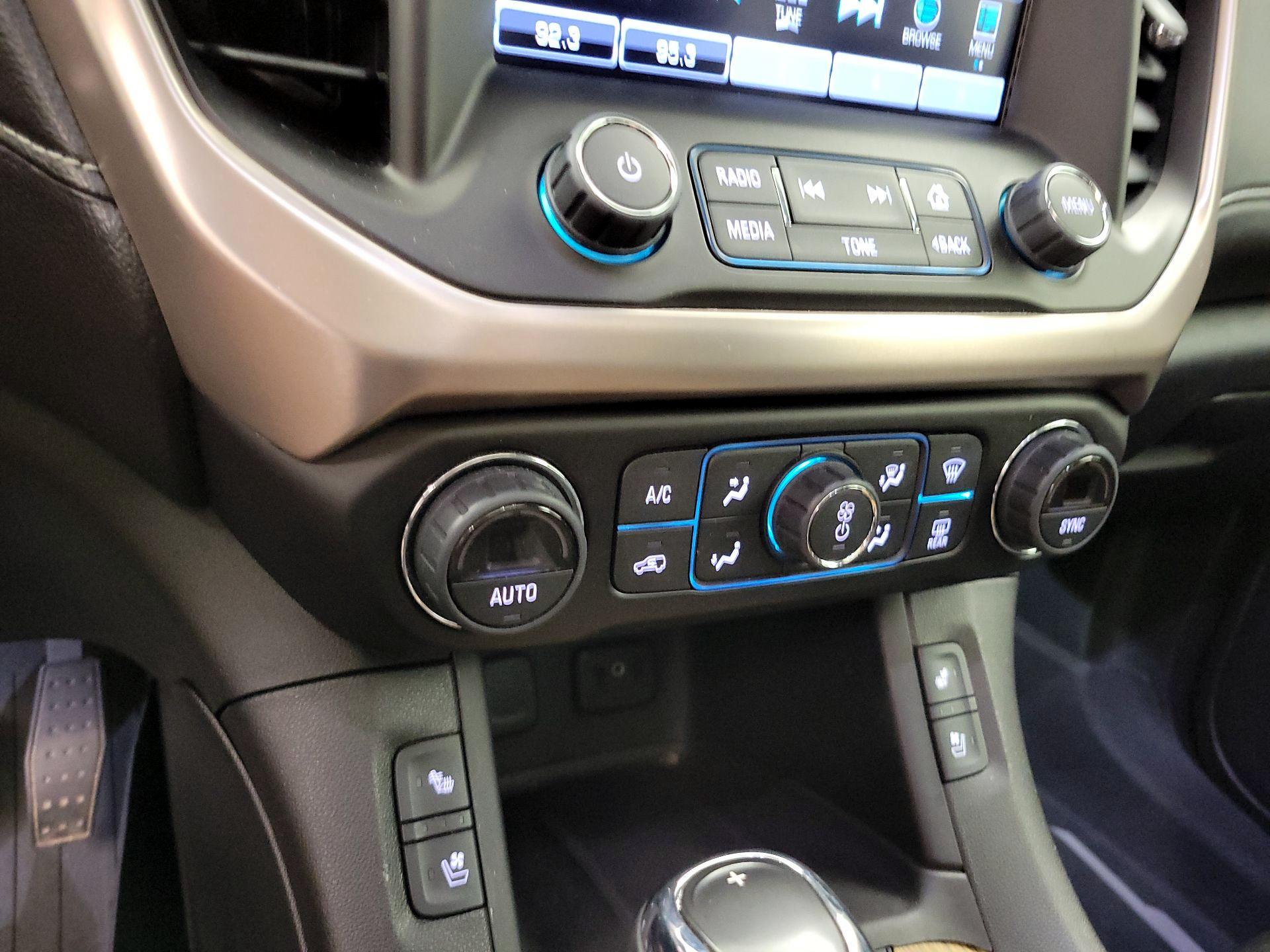 Thumbnail: 2017 GMC Acadia - 17