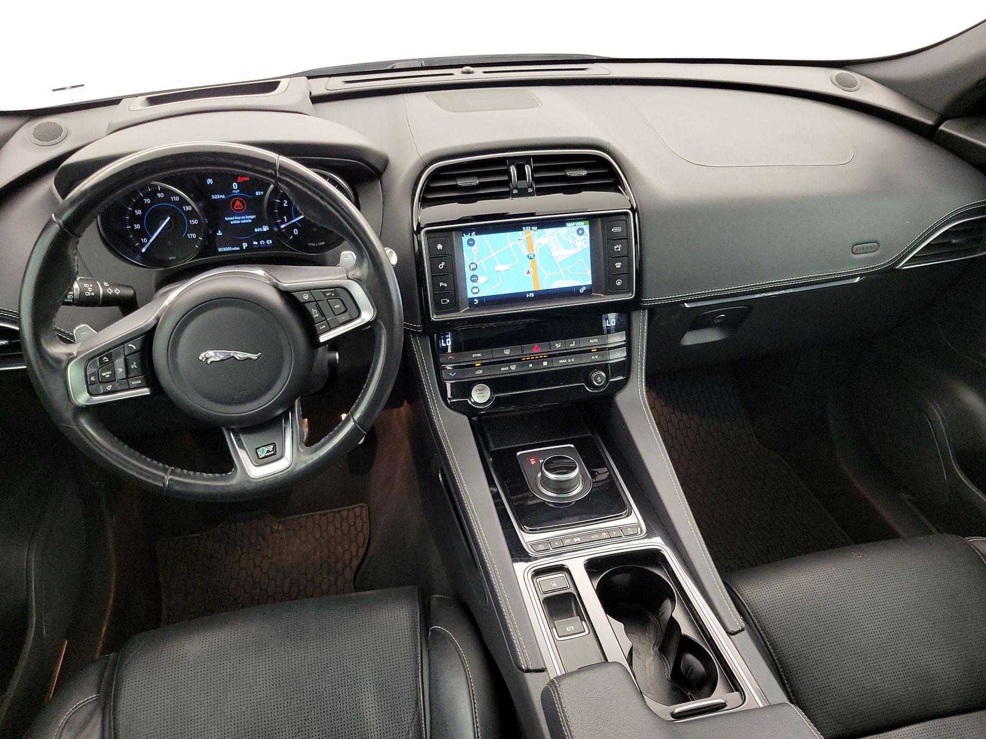 Thumbnail: 2018 Jaguar F-Pace - 9
