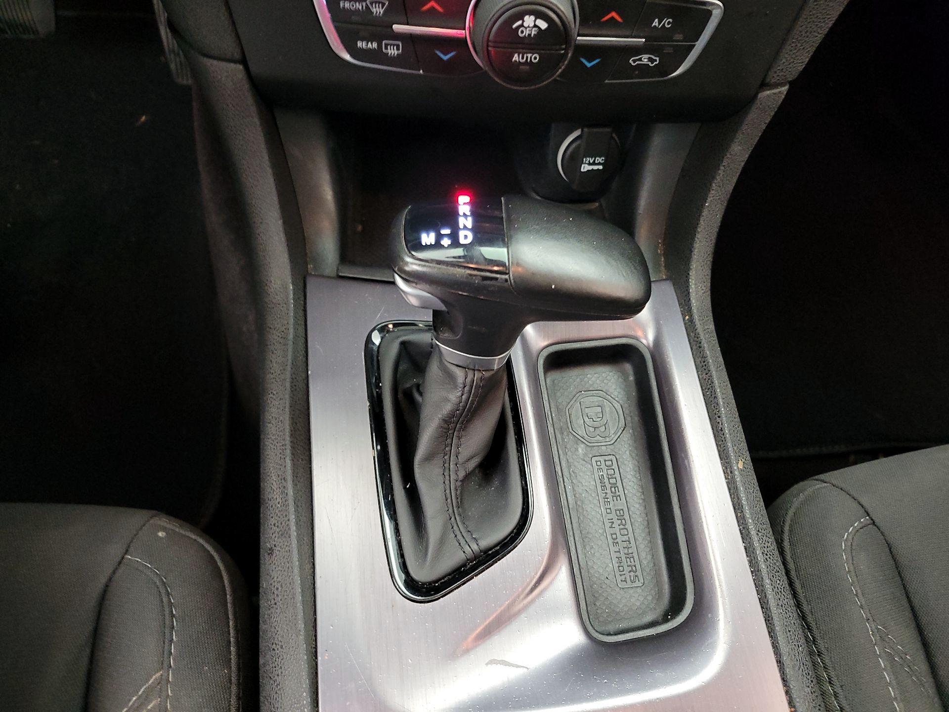 Thumbnail: 2018 Dodge Charger - 18