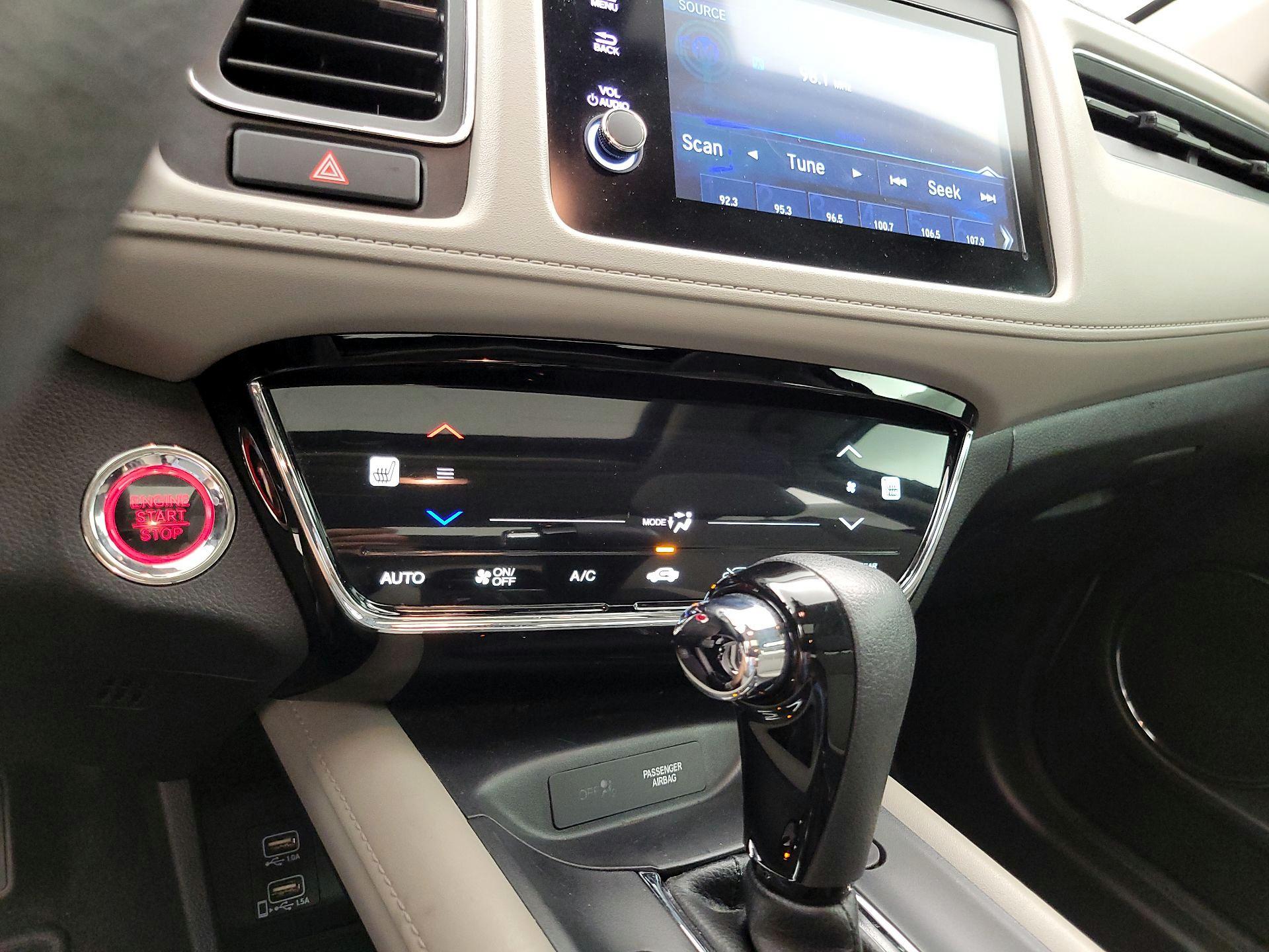 Thumbnail: 2019 Honda HR-V - 16