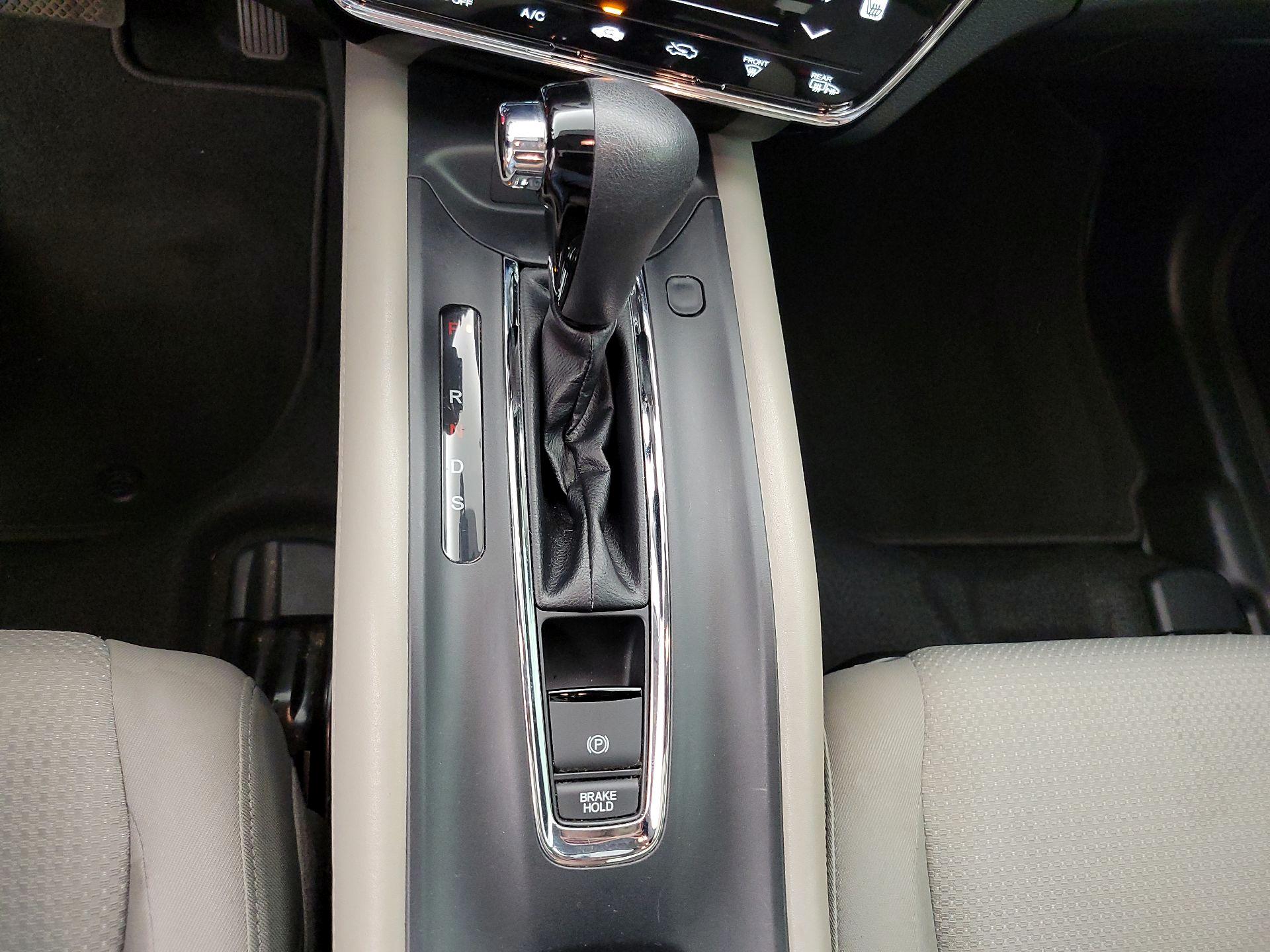 Thumbnail: 2019 Honda HR-V - 17