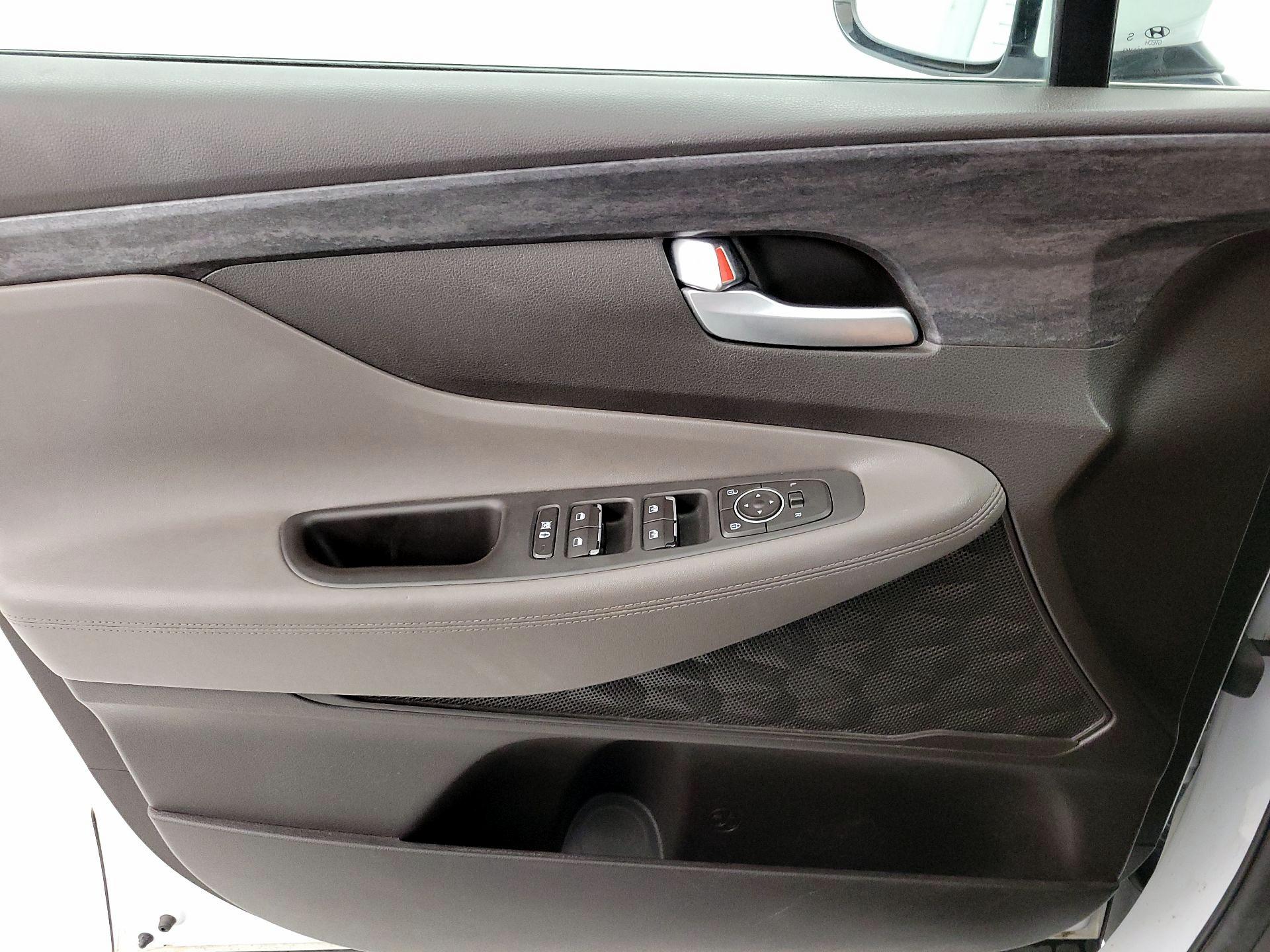 Thumbnail: 2019 Hyundai Santa Fe - 12