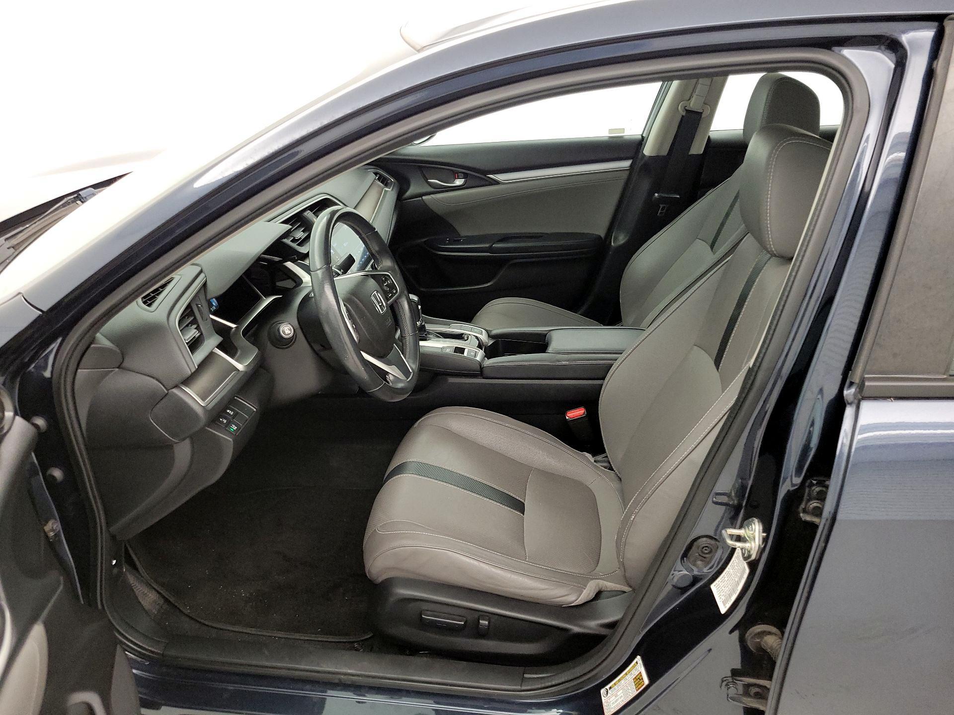 Thumbnail: 2016 Honda Civic - 11