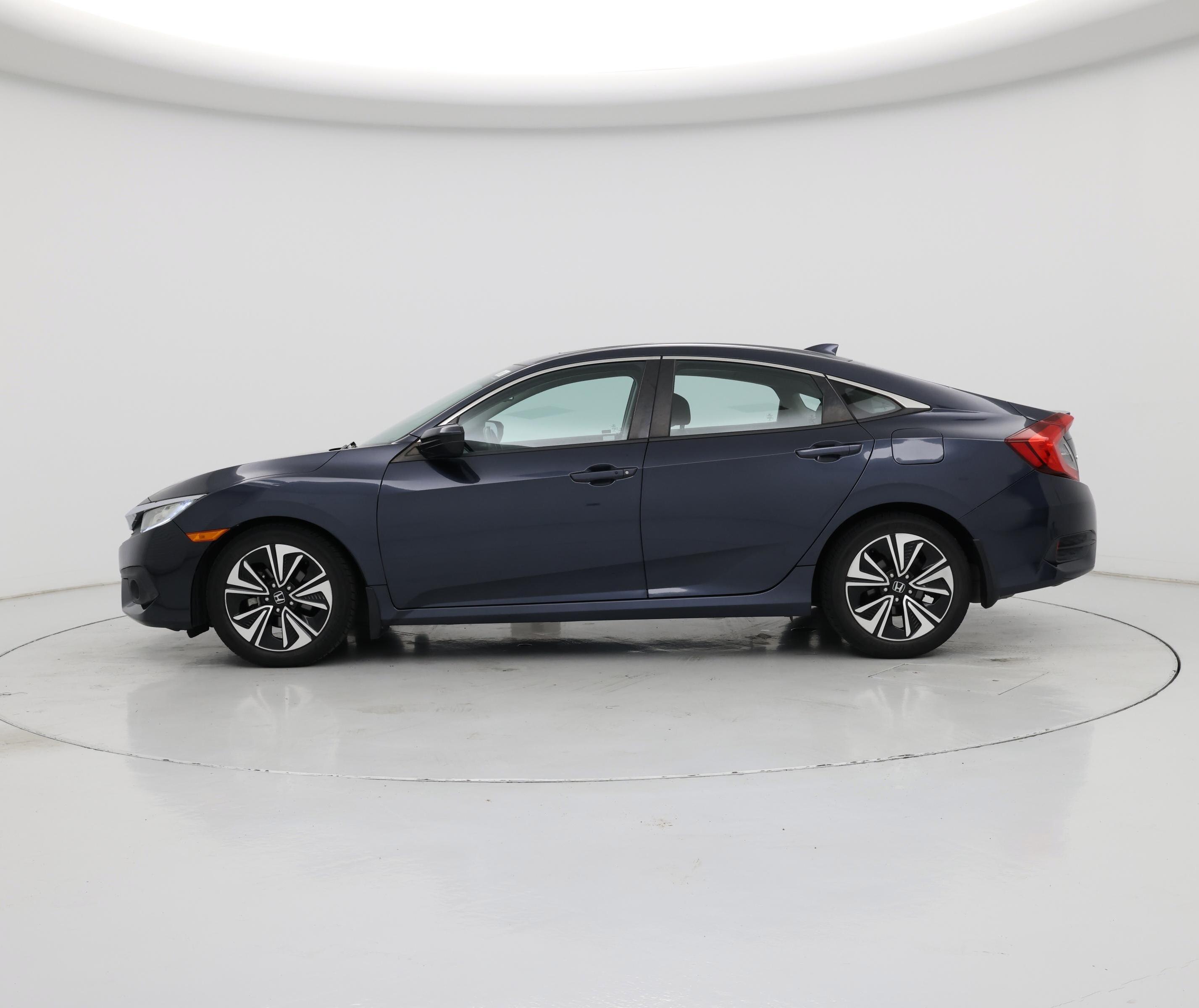 Thumbnail: 2016 Honda Civic - 3