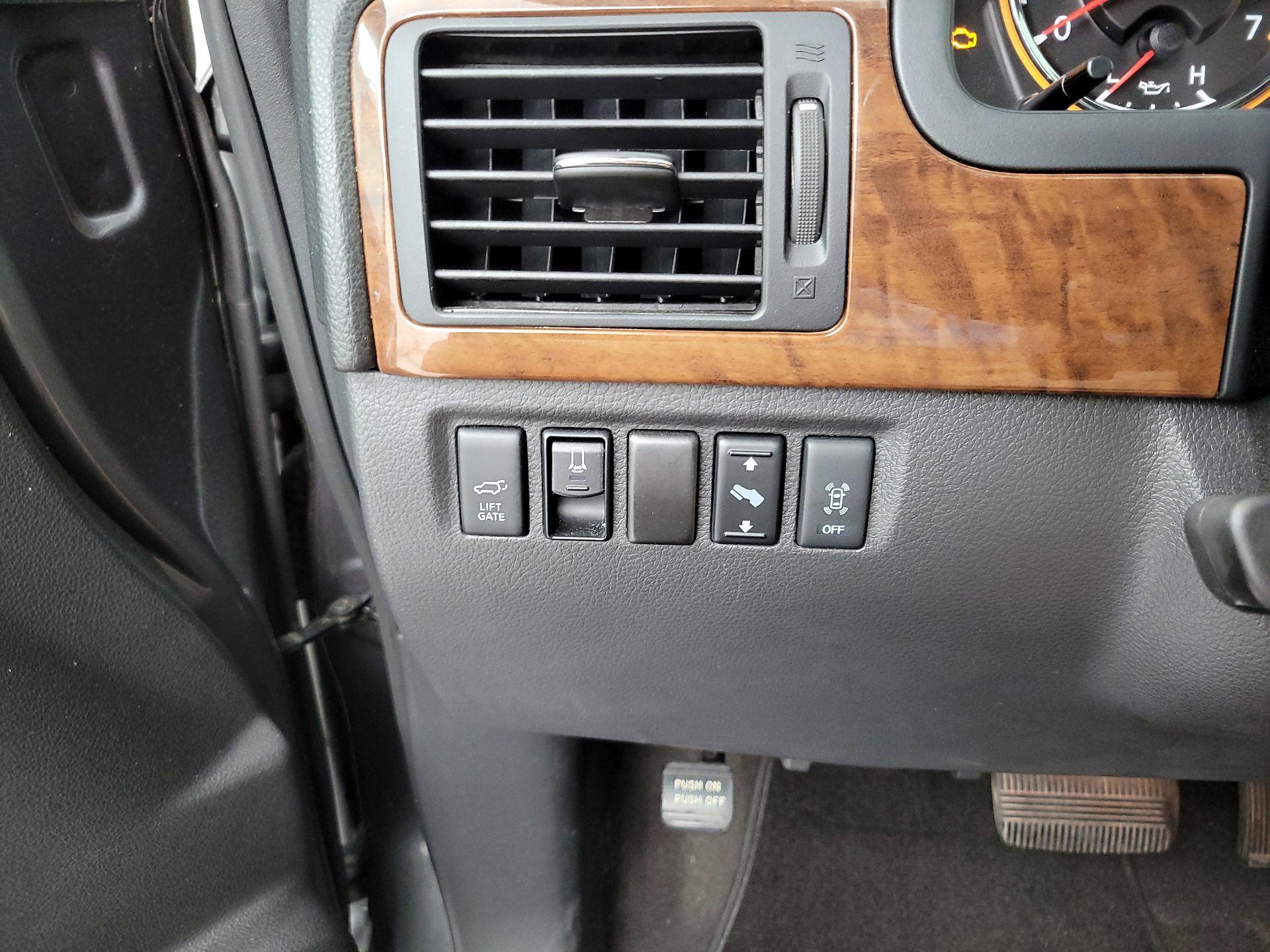 Thumbnail: 2015 Nissan Armada - 13