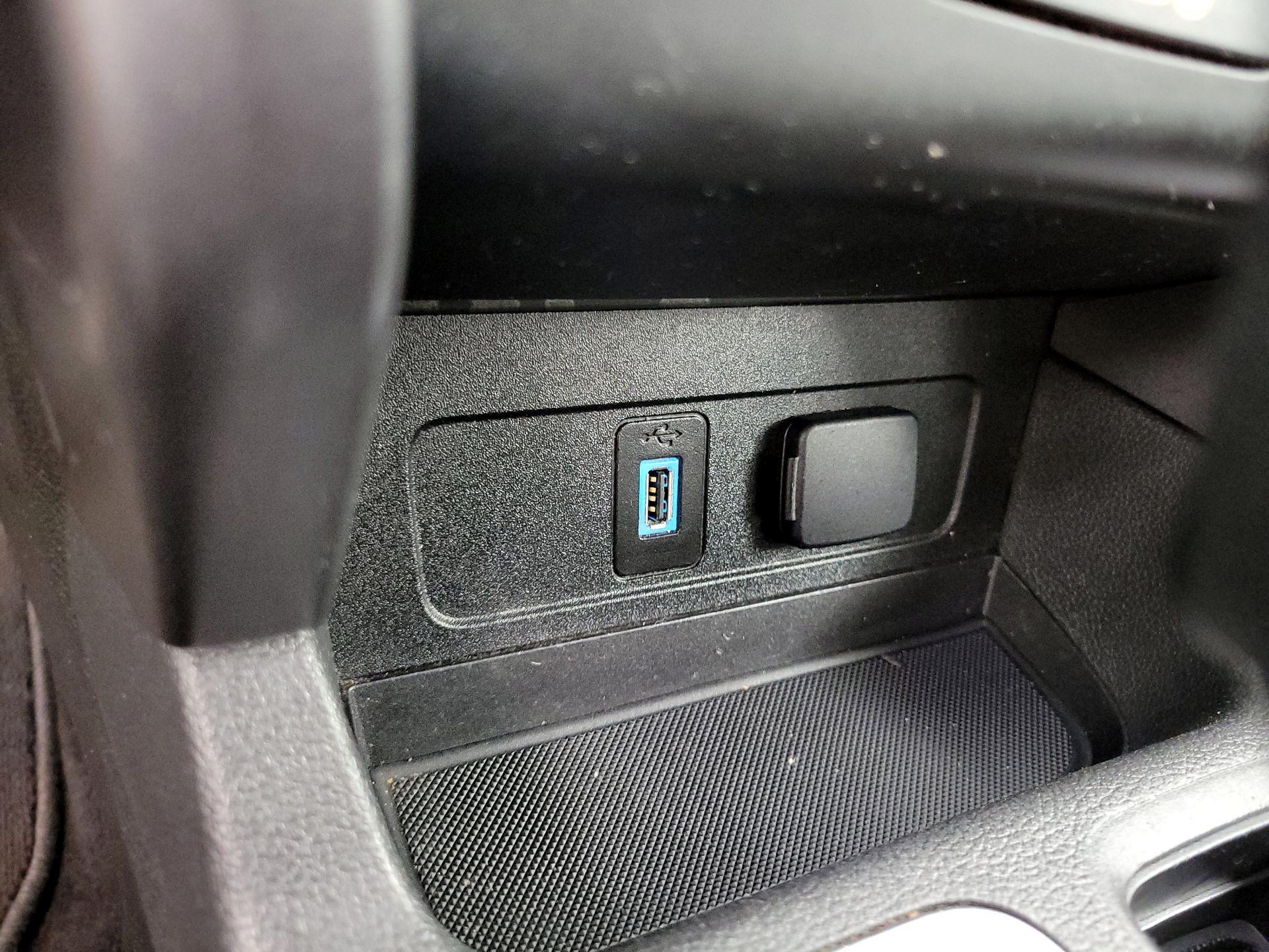 Thumbnail: 2019 Ford Escape - 18