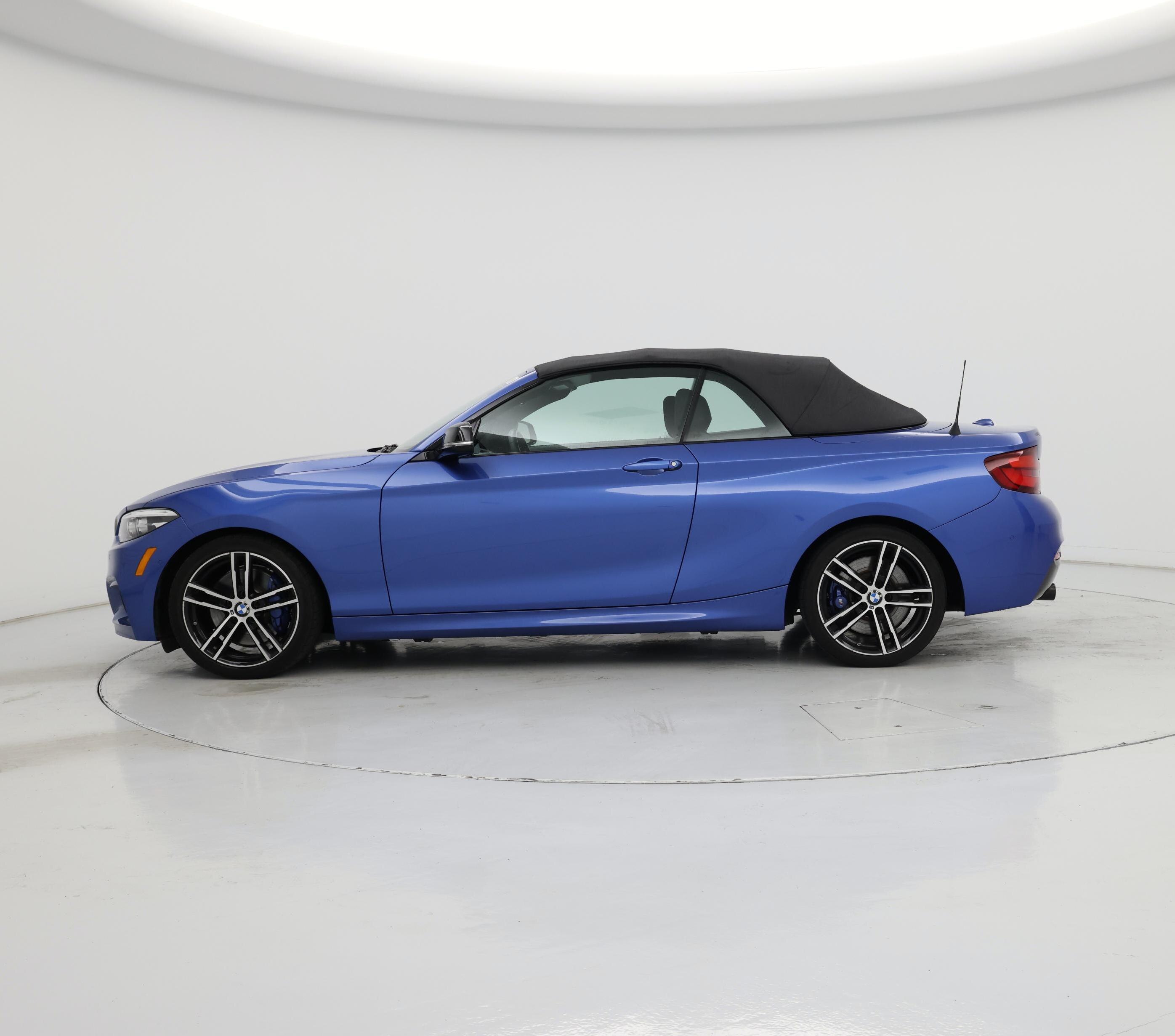 Thumbnail: 2021 BMW 2 Series - 3