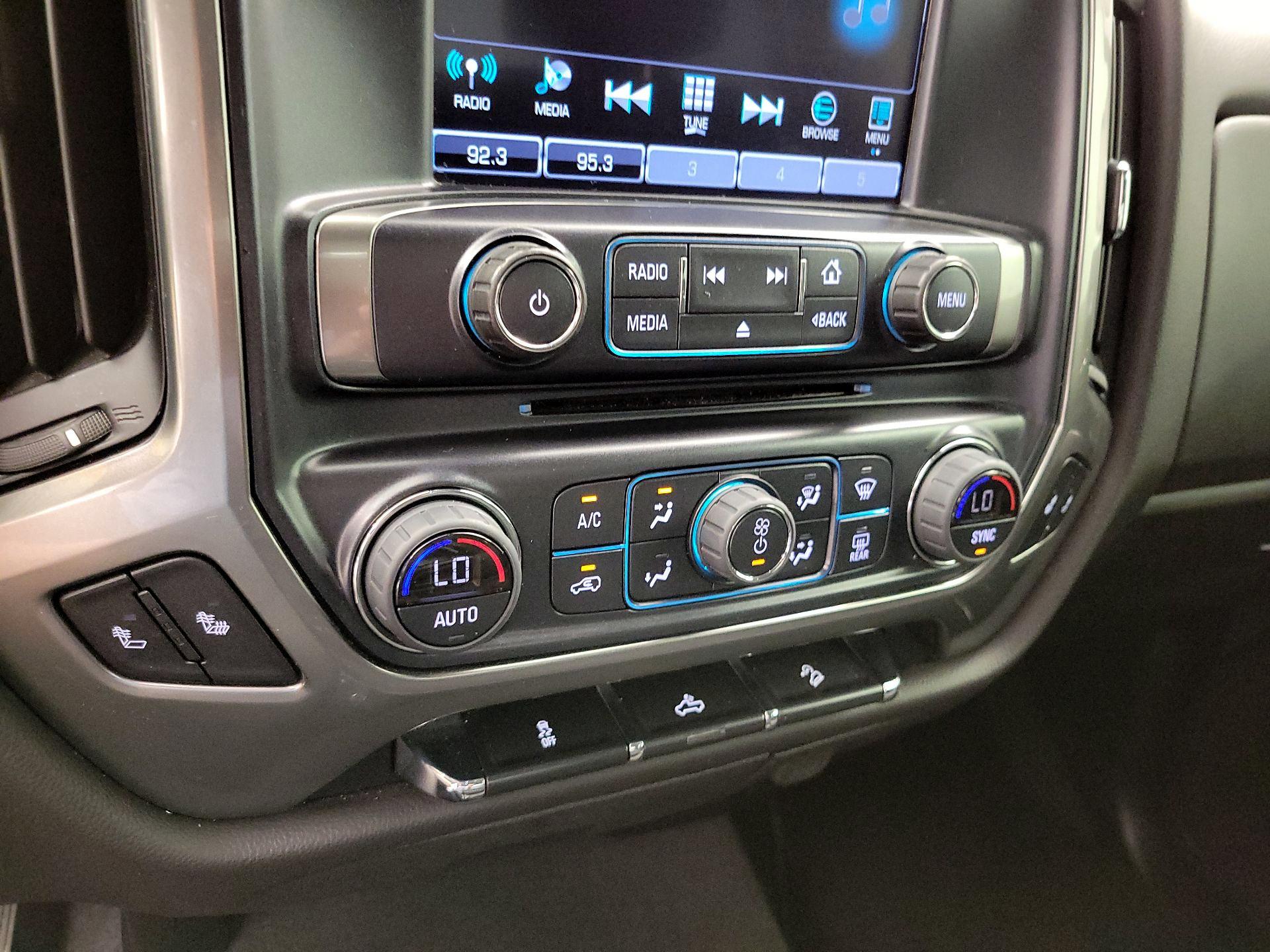 Thumbnail: 2019 Chevrolet Silverado 1500 - 16