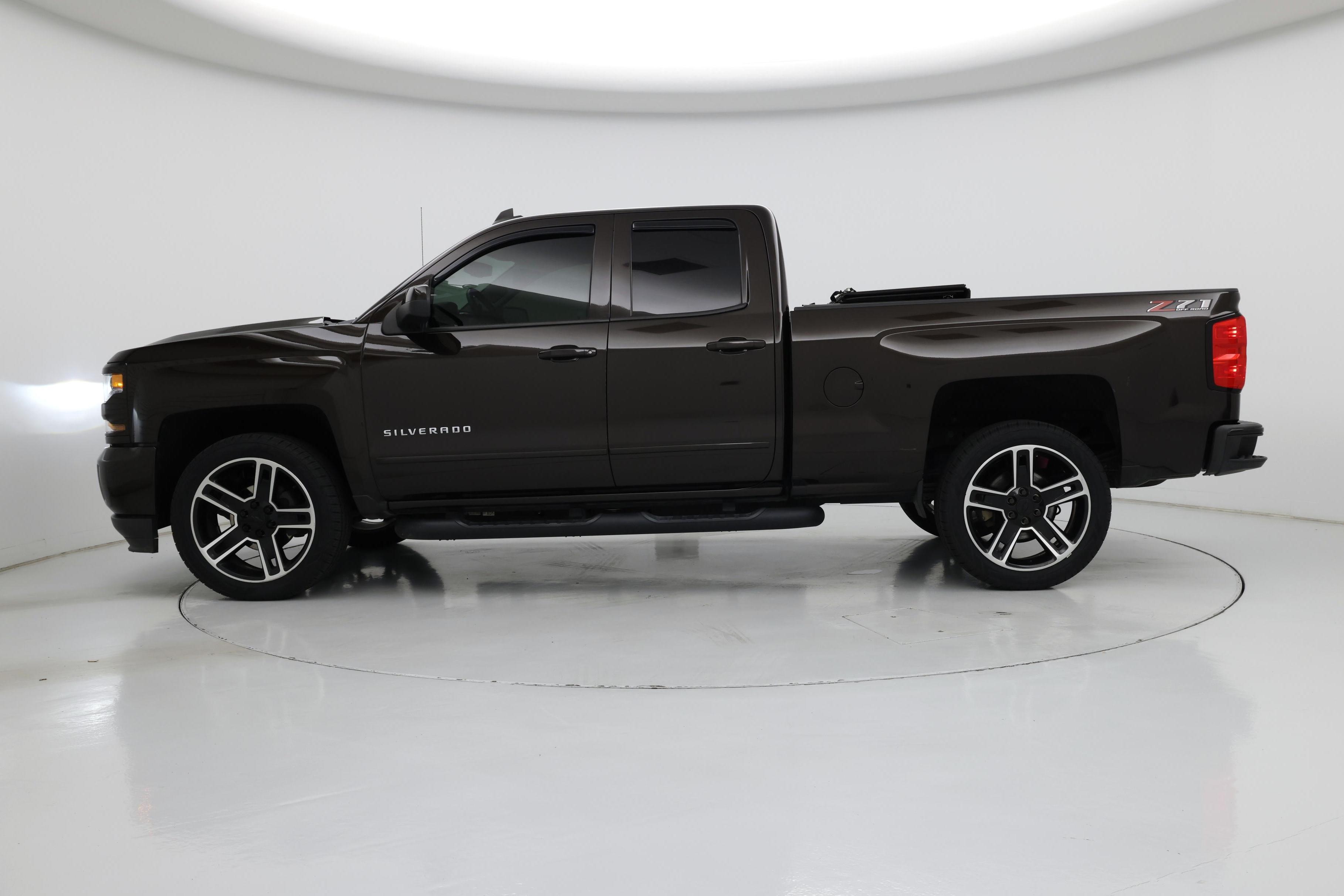 Thumbnail: 2019 Chevrolet Silverado 1500 - 3