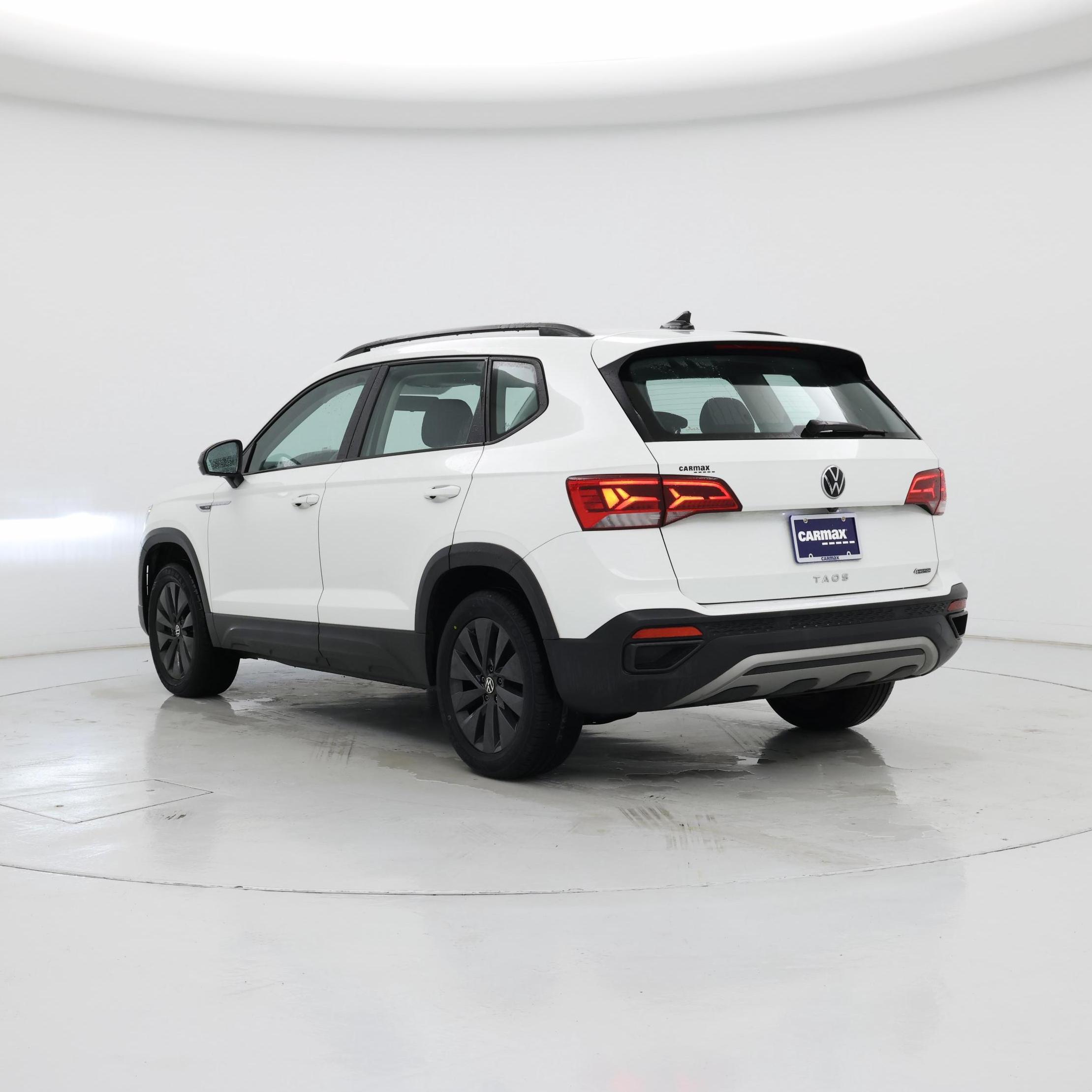 Thumbnail: 2022 Volkswagen Taos - 2