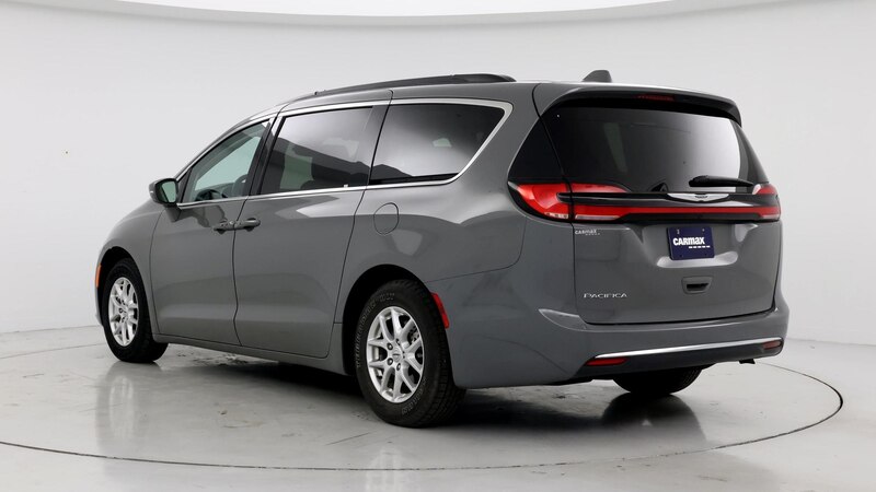 2022 Chrysler Pacifica Touring L 2