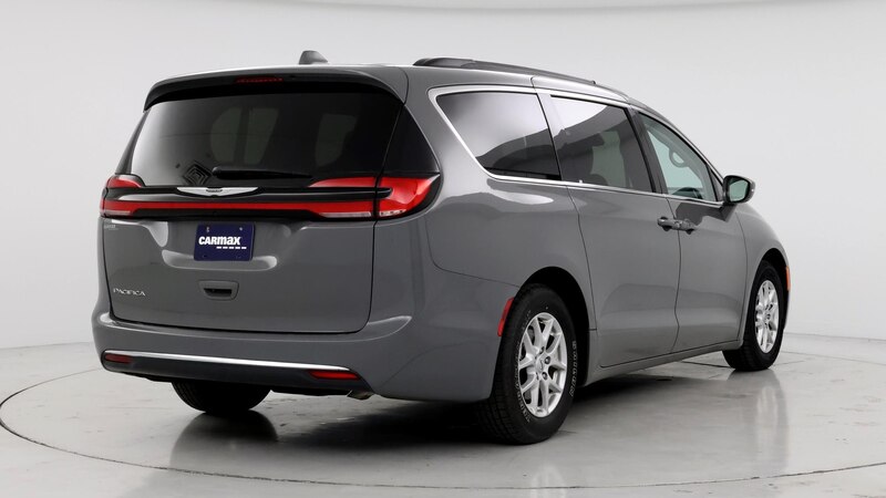 2022 Chrysler Pacifica Touring L 8