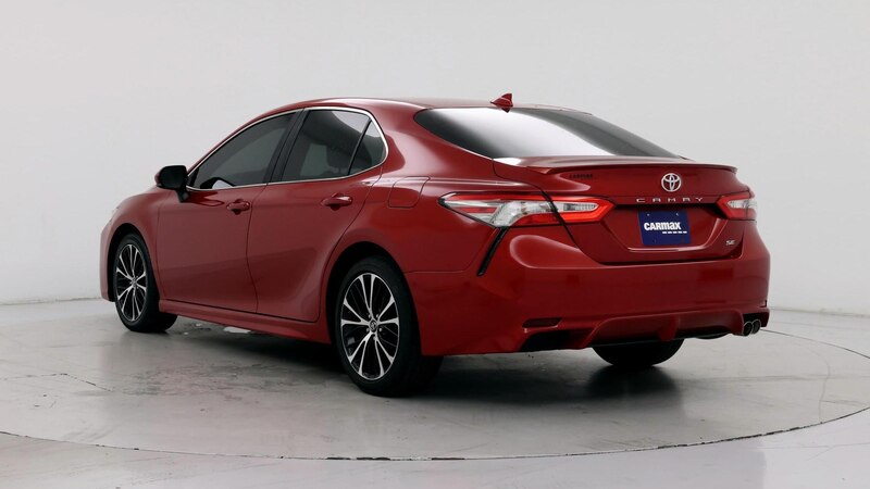 2019 Toyota Camry SE 2