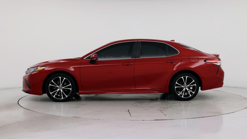 2019 Toyota Camry SE 3