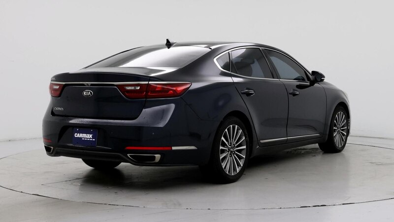 2017 Kia Cadenza Premium 8