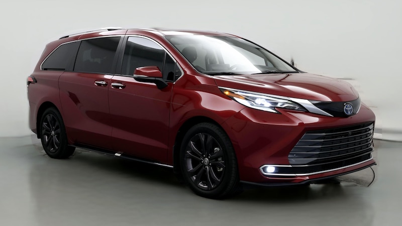 2022 Toyota Sienna Platinum Hero Image