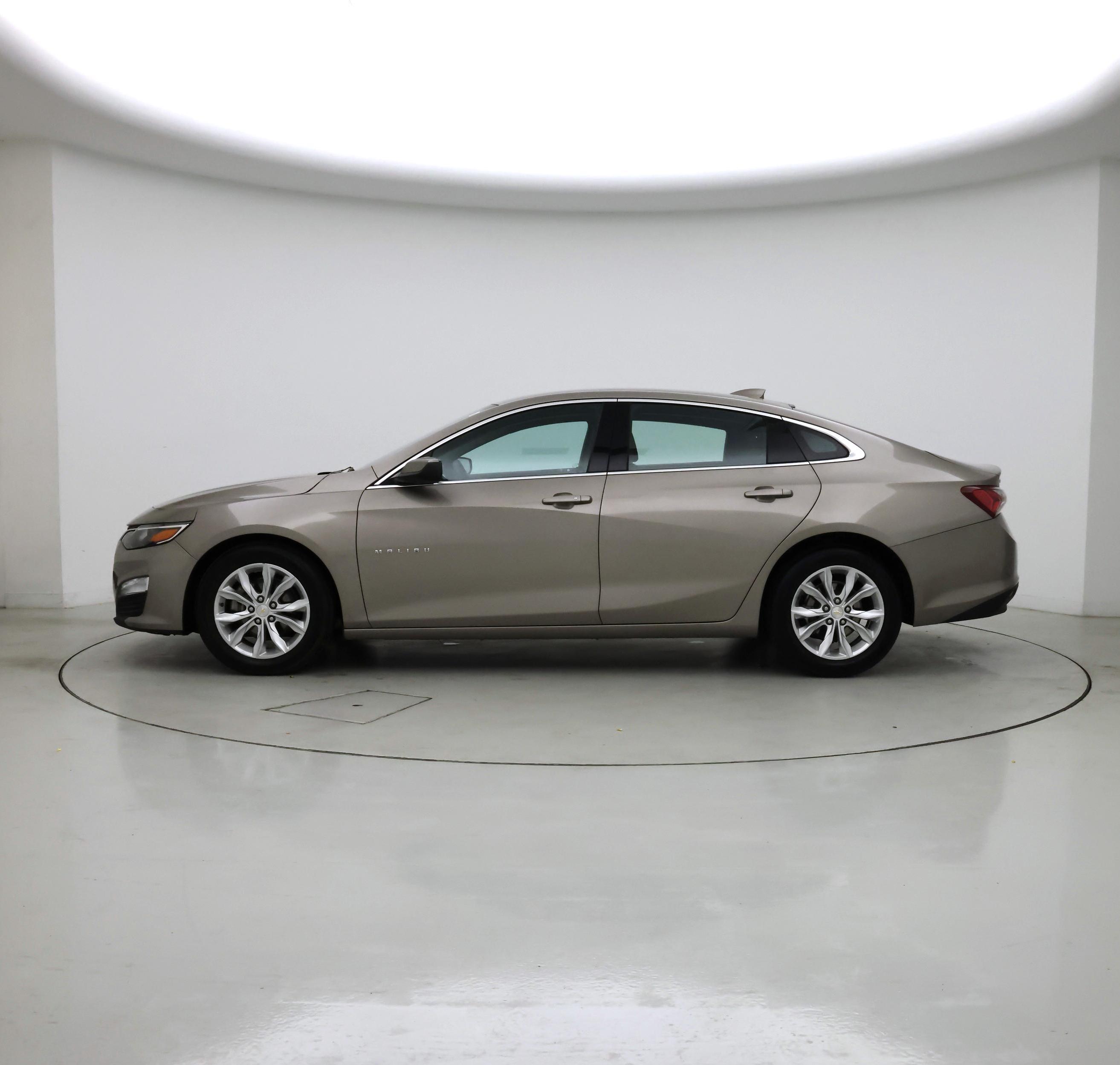 Thumbnail: 2022 Chevrolet Malibu - 3
