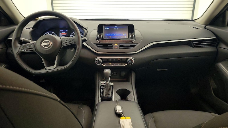 2024 Nissan Altima S 9