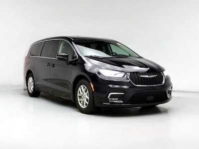 2023 Chrysler Pacifica Touring L -
                Charlotte, NC