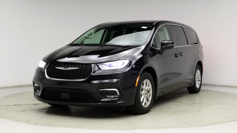 2023 Chrysler Pacifica Touring L 4