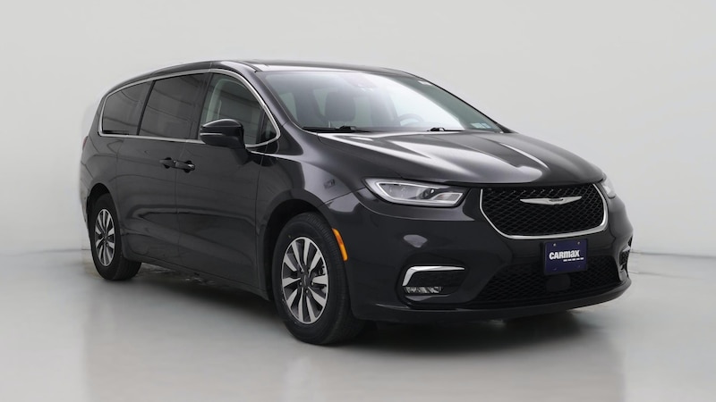 2023 Chrysler Pacifica Hybrid Touring L Hero Image