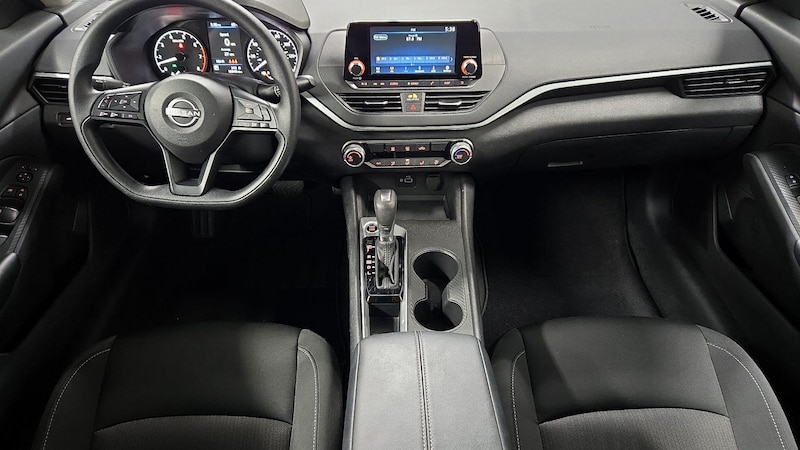 2024 Nissan Altima S 9