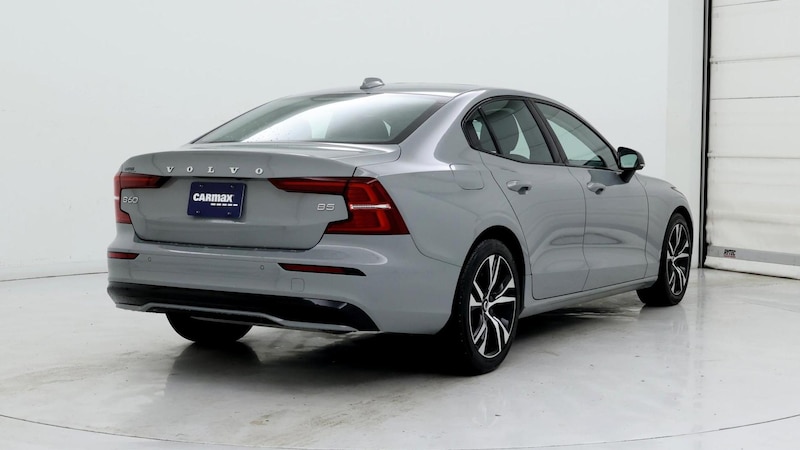 2024 Volvo S60 B5 Core 8