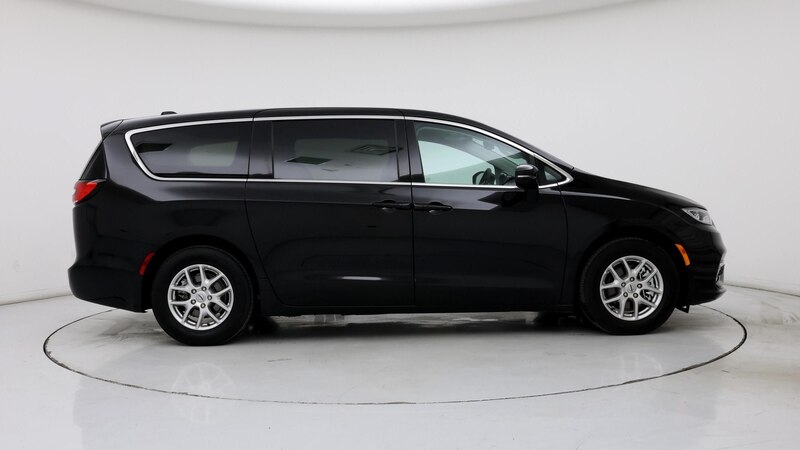 2024 Chrysler Pacifica Touring L 7