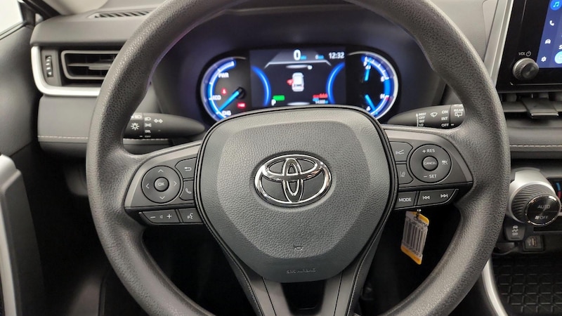 2024 Toyota RAV4 LE 10