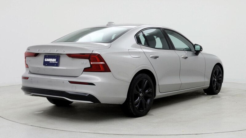 2024 Volvo S60 B5 Core 8