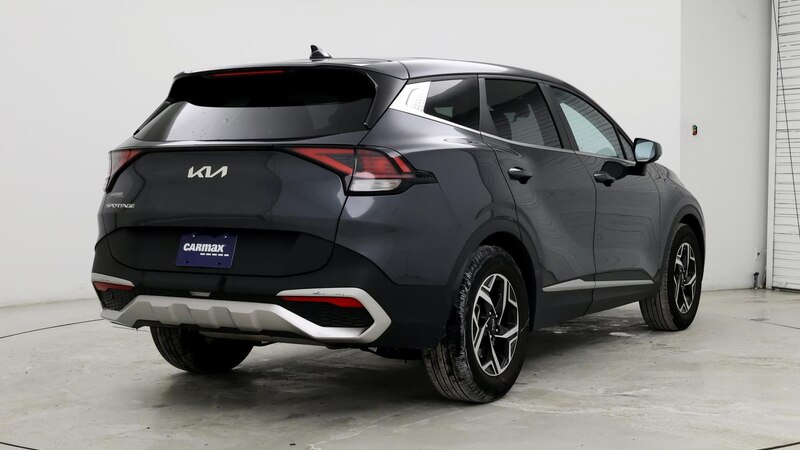 2023 Kia Sportage LX 8