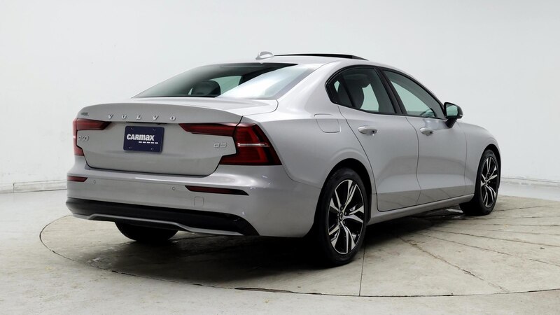 2024 Volvo S60 B5 Core 8