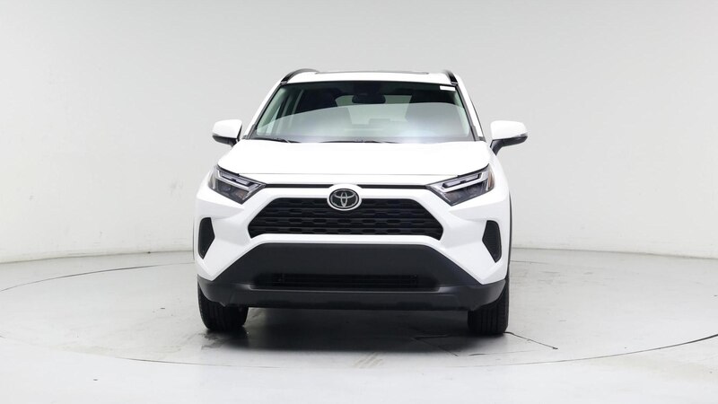 2024 Toyota RAV4 XLE 5