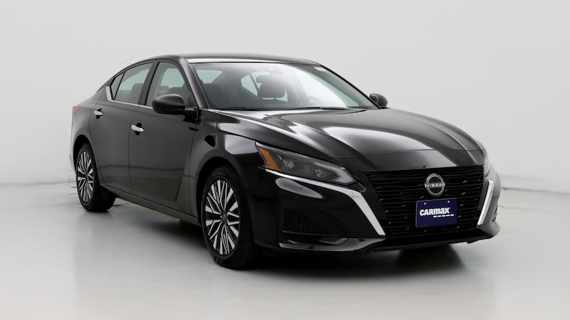 2024 Nissan Altima SV Hero Image