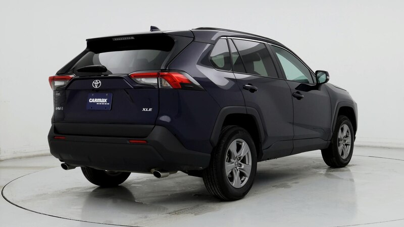 2024 Toyota RAV4 XLE 8