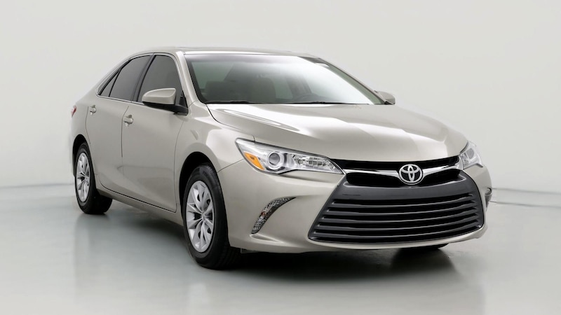 2015 Toyota Camry LE Hero Image