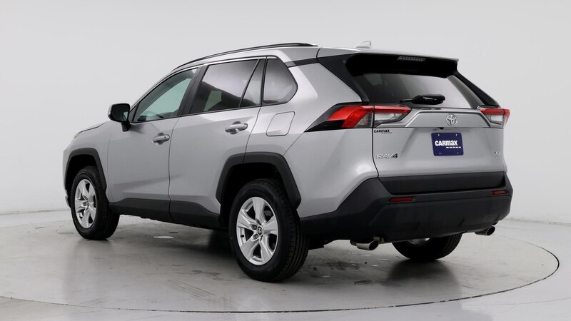 2021 Toyota RAV4 XLE 2