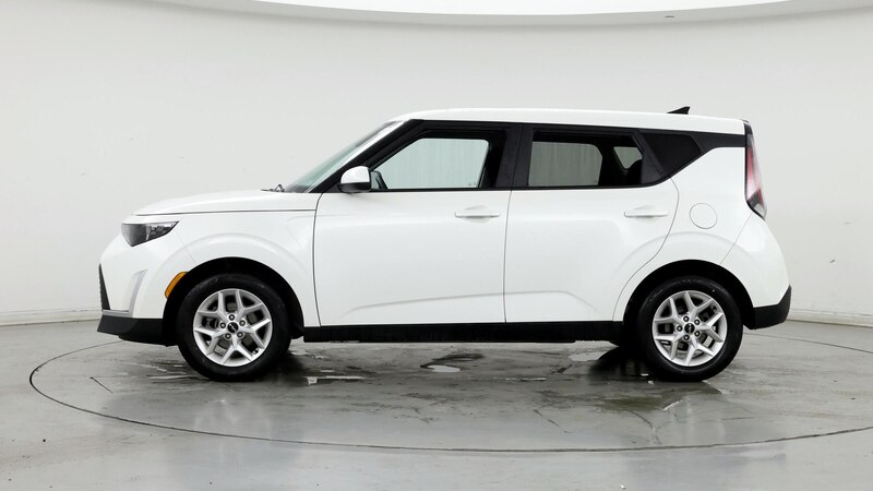 2023 Kia Soul LX 3