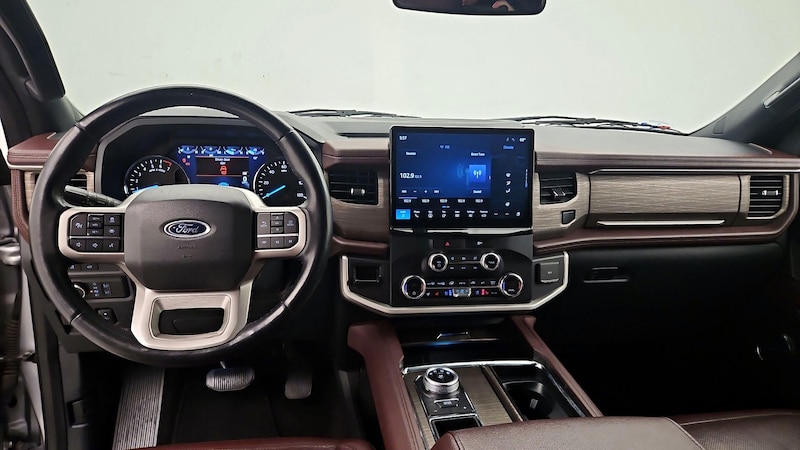 2023 Ford Expedition Limited 9