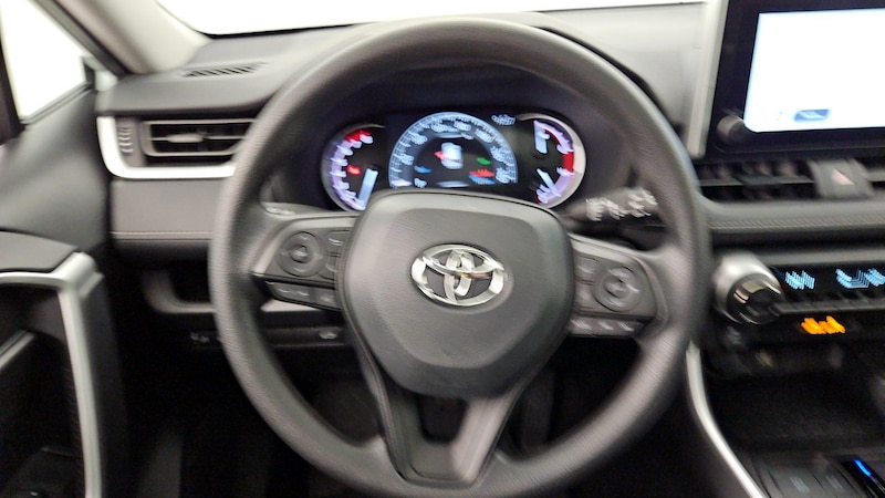 2024 Toyota RAV4 XLE 10