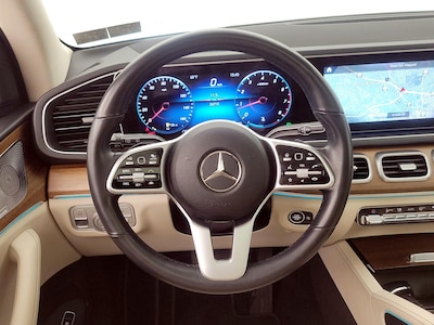 Steering Wheel & Instrument Cluster (On)