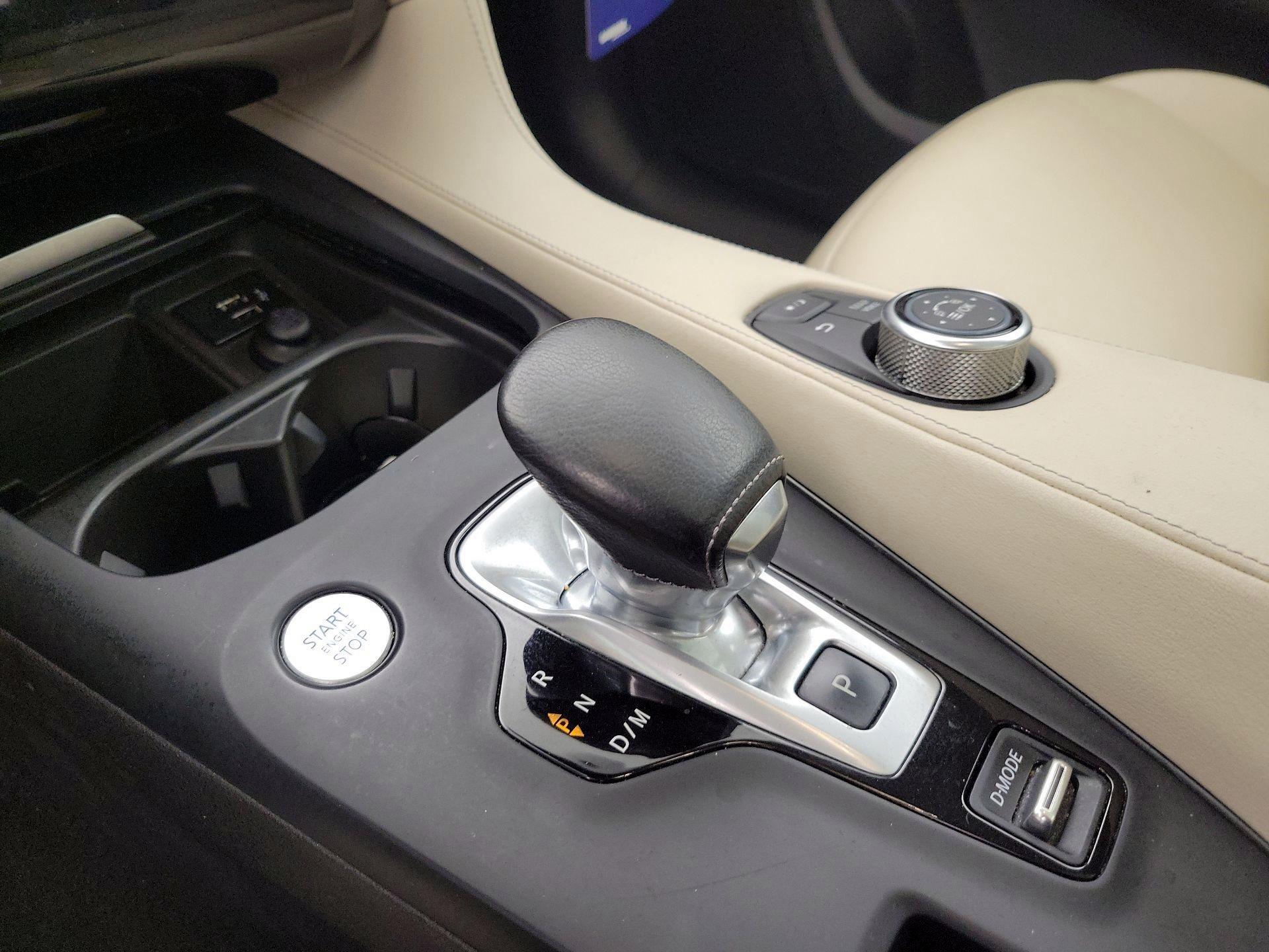 Thumbnail: 2019 INFINITI QX50 - 16