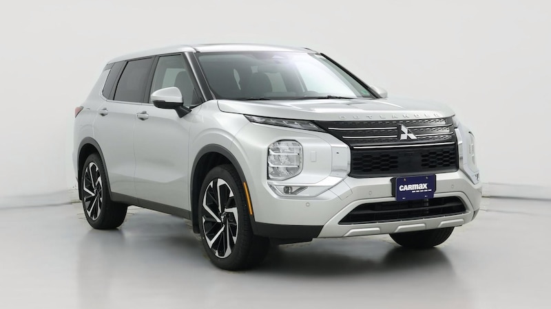 2024 Mitsubishi Outlander SE Hero Image