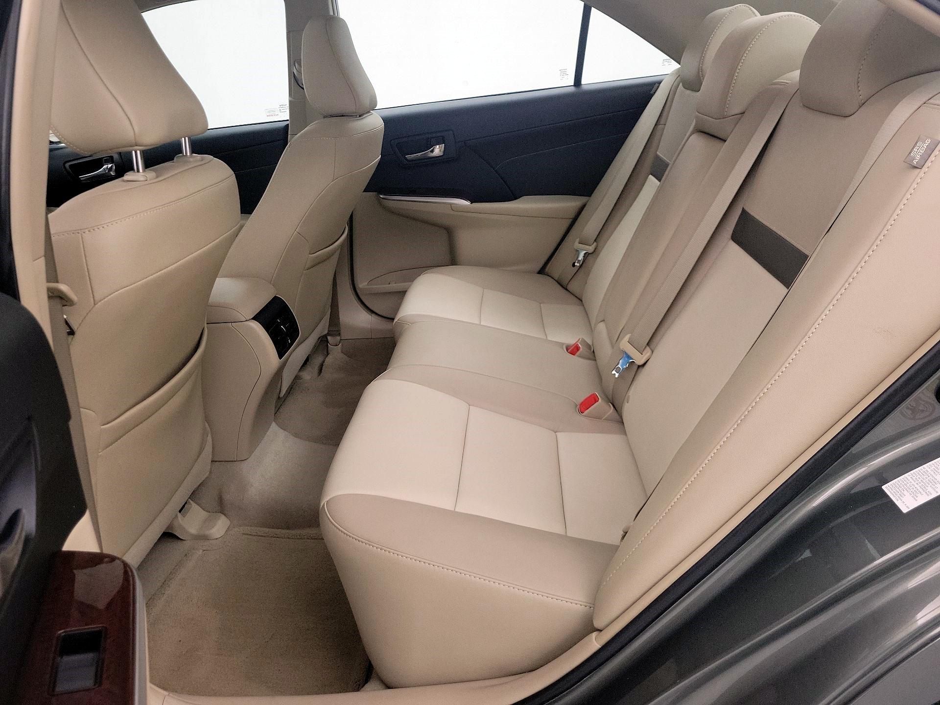 Thumbnail: 2013 Toyota Camry - 20