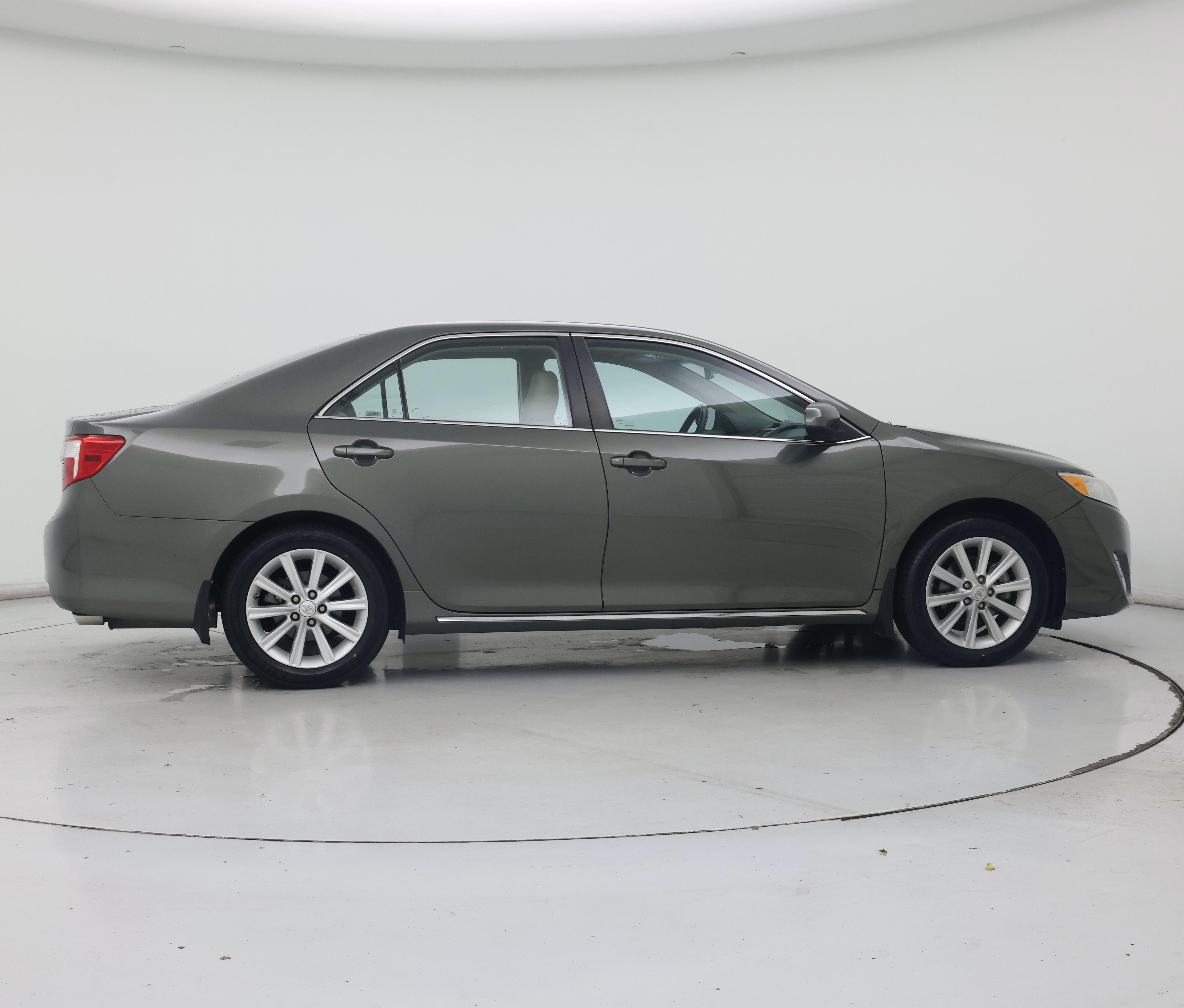Thumbnail: 2013 Toyota Camry - 7