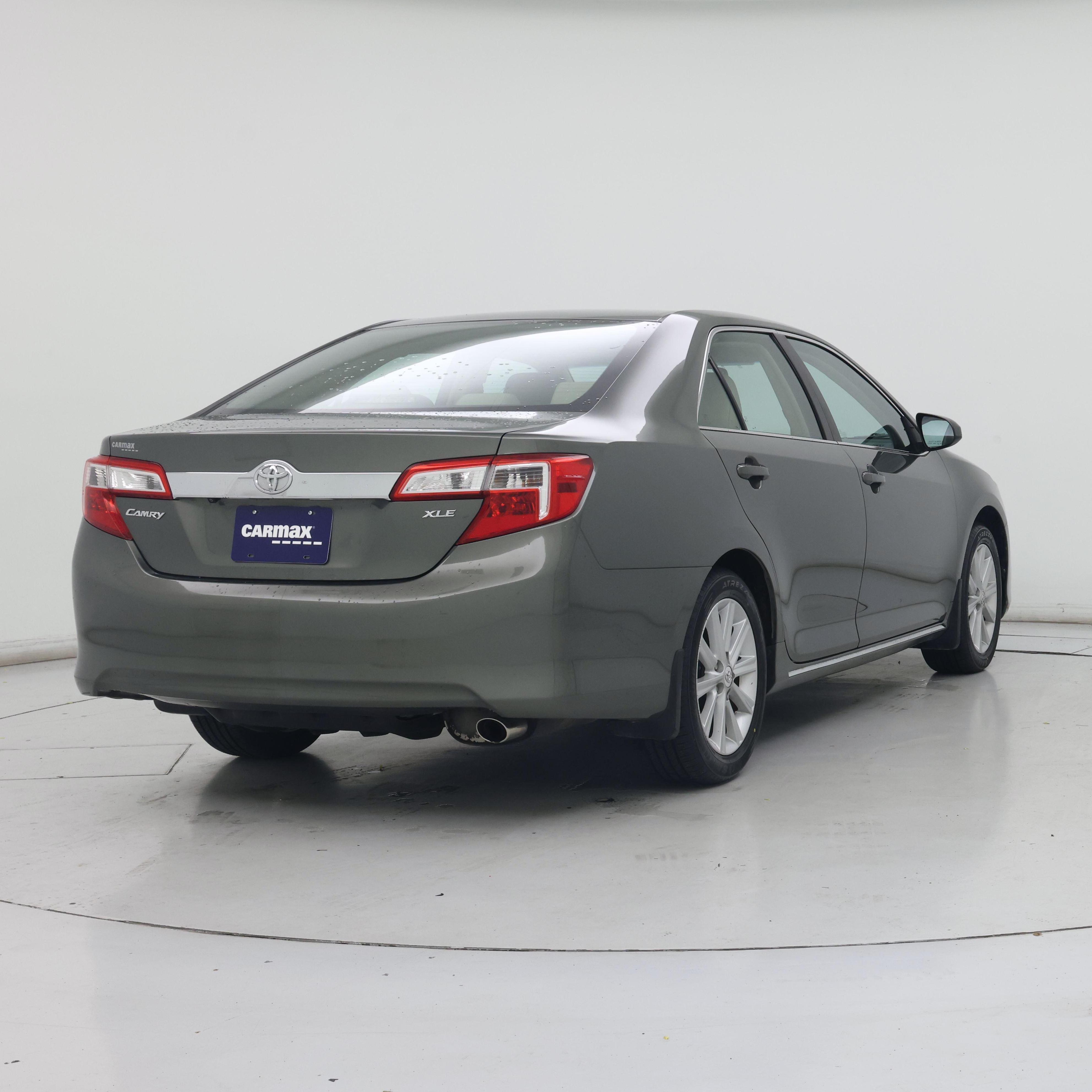 Thumbnail: 2013 Toyota Camry - 8