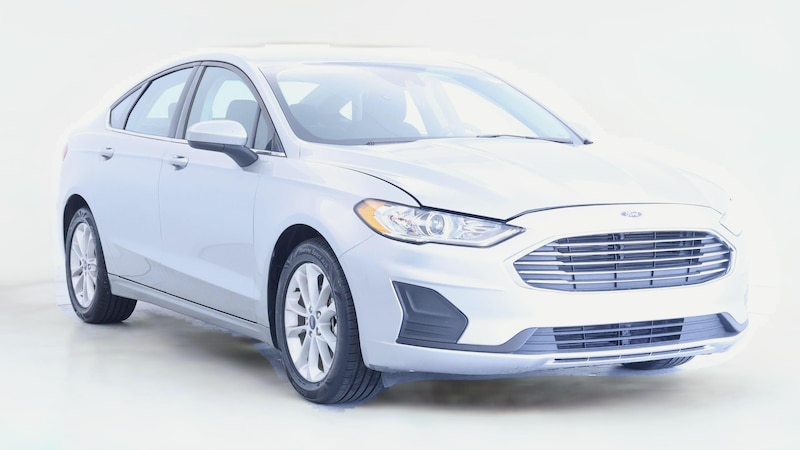 2020 Ford Fusion SE Hero Image