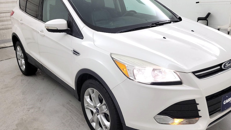 2014 Ford Escape Titanium Hero Image