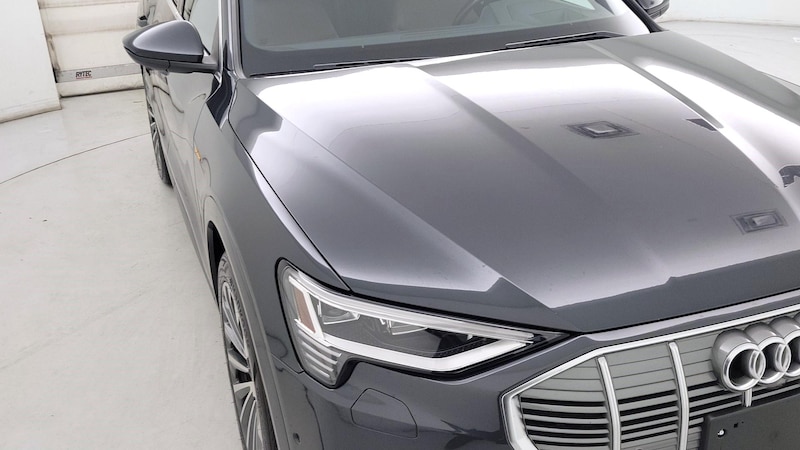2019 Audi e-tron Prestige Hero Image